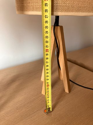Lámpara de mesa yute y madera