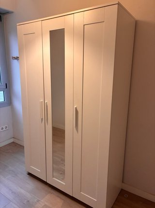 Armario blanco 3 puertas con espejo