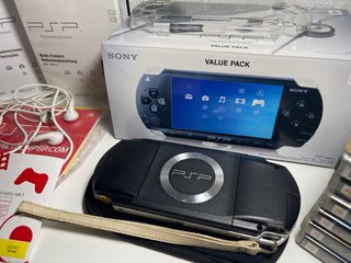 PSP 1004 Negra Fat con Caja + Juegos