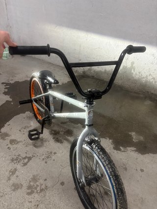 Bicicleta BMX Gris
