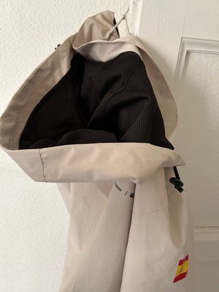 Chaqueta Chery Auto Beige Impermeable