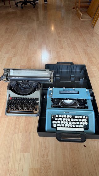 Máquina de escribir Olivetti Studio 40