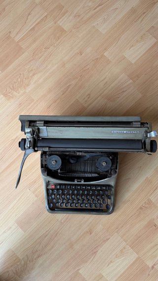 Máquina de escribir Olivetti Studio 40