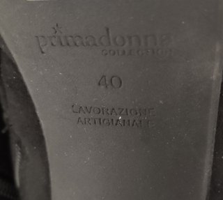 Scarpe con tacchi primadonna