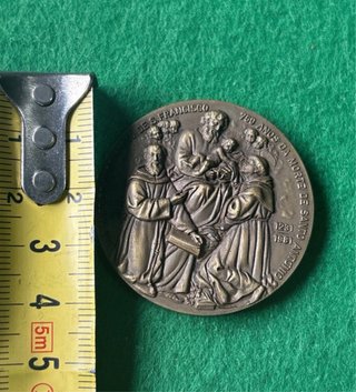 Medalla Bronce S. Francisco 800 Años Nacimiento