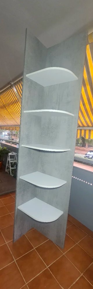 Esquinero de melamina. precio incluye montaje tran