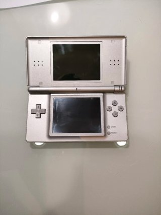 Nintendo DS Lite