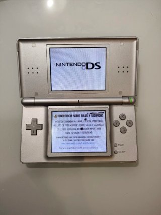 Nintendo DS Lite