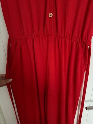 Mono Esmara rojo manga corta