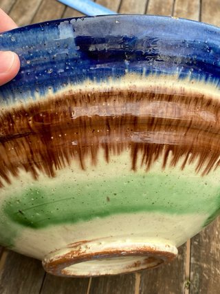 Bol de cerámica rústico pintado