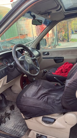 Nissan Terrano II 2003