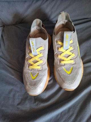 Zapatillas Hombre Talla 43 Gris y Amarillo
