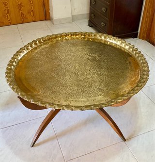 Mesa de Té Árabe Vintage - Latón Labrado y Madera.
