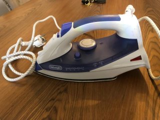 Plancha de ropa DeLonghi Easycompact 2000W