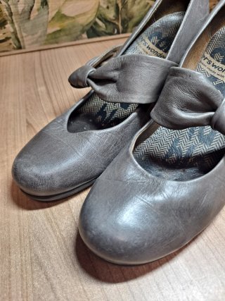 Zapatos de tacón - piel genuina
