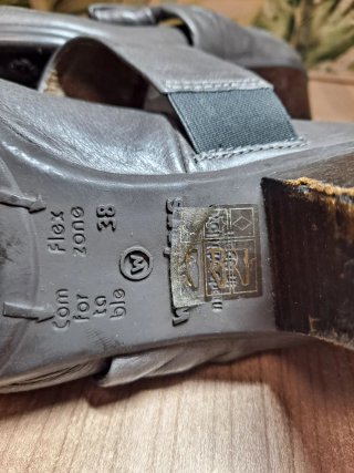 Zapatos de tacón - piel genuina