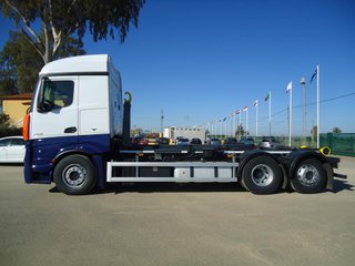 Mercedes ACTROS 18 32-CAMIONES GANCHO PORTACONTENE