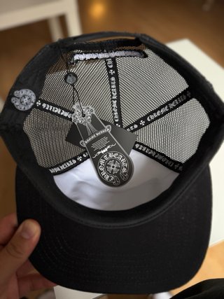 Gorra Trucker Chrome Hearts Blanca y Negra