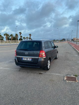 Opel Zafira 2012