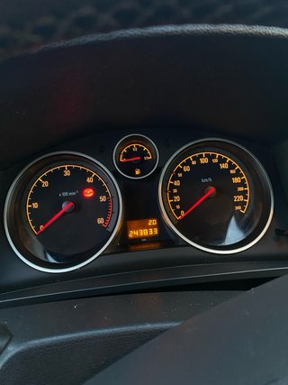 Opel Zafira 2012