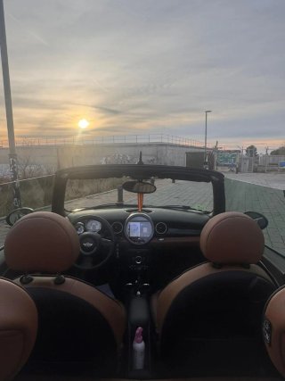 MINI Cabrio 2012