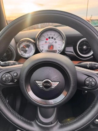 MINI Cabrio 2012