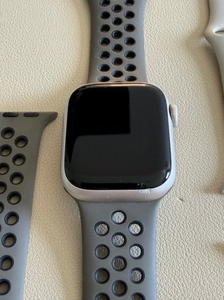 Apple Watch S7 + 2 Correas