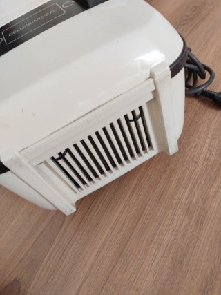 Aspiradora Panasonic Deluxe MC-E72