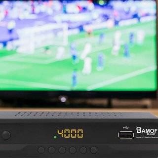 Receptor satélite digital HD con HDMI USB
