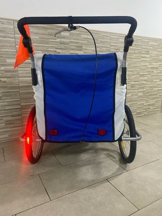 Remolque de Bicicleta o carro de paseo.