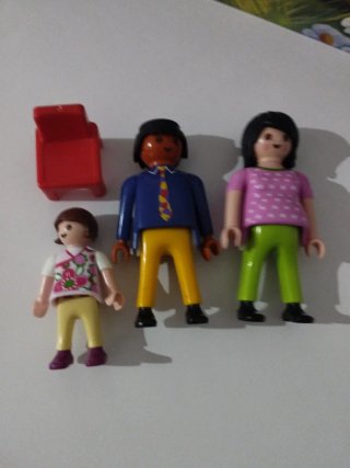 Playmobil familia con silla