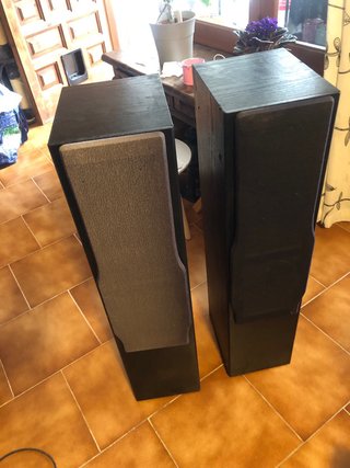 Altavoces negros
