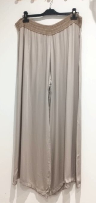 Pantalones anchos beige
