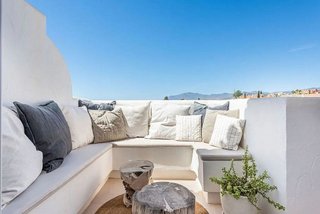Piso en venta en Nueva Andalucía centro en Marbella