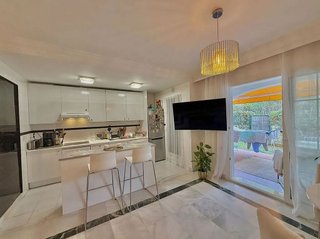 Piso en venta en Nueva Andalucía centro en Marbella