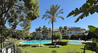 Piso en venta en Nueva Andalucía centro en Marbella