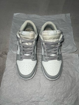 Zapatillas Nike Dunk Low Gris y Blanco