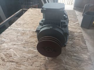 Motor trifásico SITI