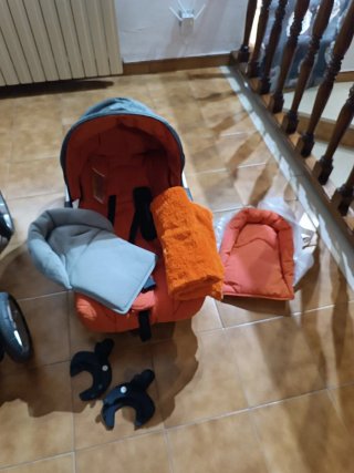 Cochecito Casualplay Negro y naranja