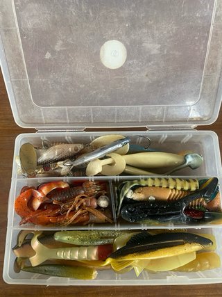 Caja Señuelos Pesca Variados