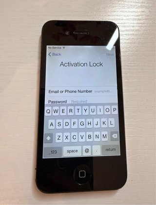 iPhone 4 black