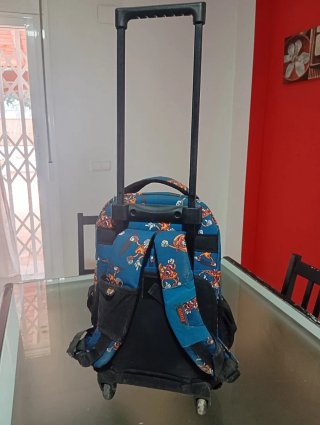 Mochila Totto con ruedas y estampado divertido