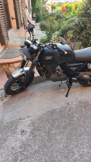 Mash Black Seven 125cc 2022 Negra