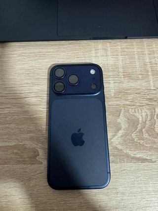 iPhone 17 Pro - 256GB - Azul Oscuro