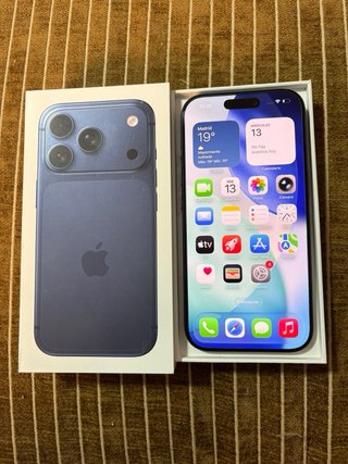 iPhone 17 Pro - 256GB - Azul Oscuro