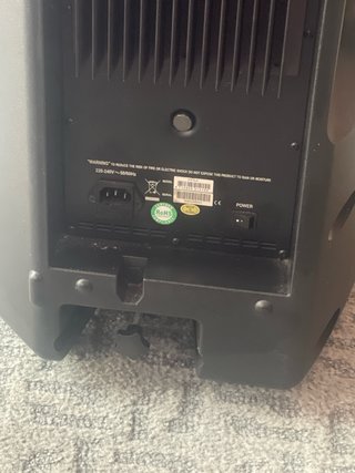 Altavoz Alto Negro