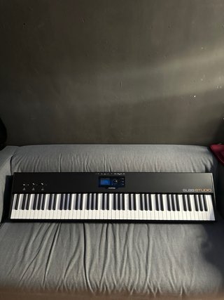 Teclado Controlador MIDI StudioLogic SL88