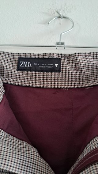 Falda abombada beige y gris