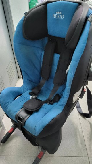 Silla de coche Axkid Rekid azul