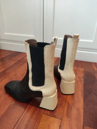 Botines piel negro y crema